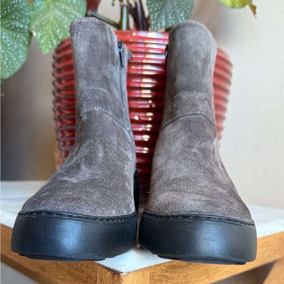 Fly London Doxe Anthracite | Black Suede Wedge Ankle Boots | Size 10 US 41 EU - Picture 14 of 15